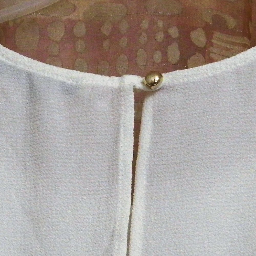 blouse - Picture 3 of 3